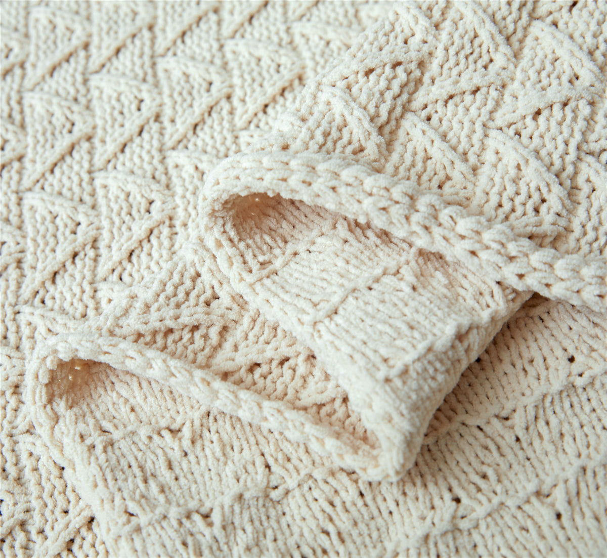 Super Soft Knitted Premium Throw Blanket